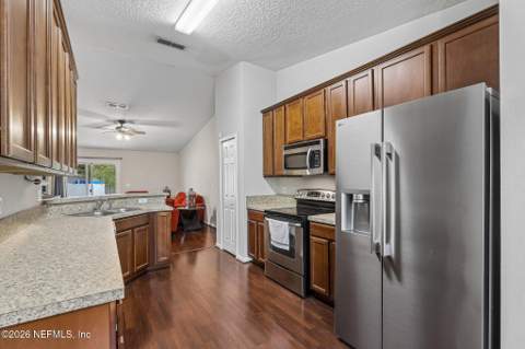 6012 Chestnut Gelding Lane, Jacksonville FL - photo 14 of 35