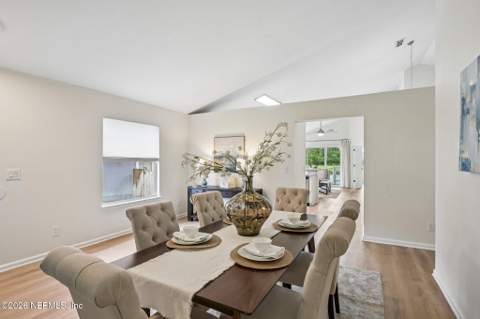 12075 Foal Lane, Jacksonville FL - photo 9 of 34