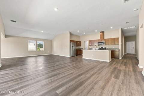10972 Helmsdale Lane, Jacksonville FL - photo 14 of 36