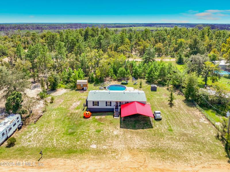 3 bedroom Mobile Home at 207 Himalayan Street, Interlachen Estate, Interlachen — photo 5