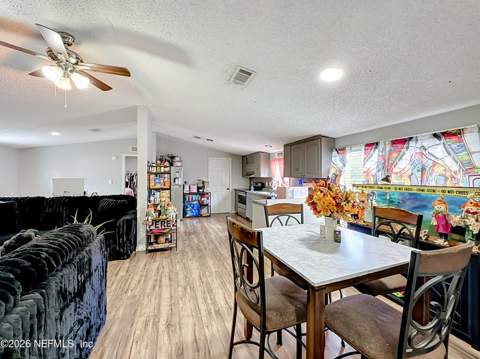 207 Himalayan Street, Interlachen FL - photo 9 of 41