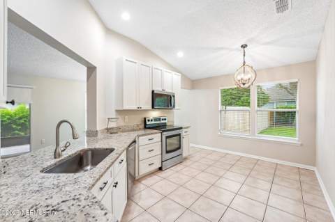 1496 Winston Lane, Fleming Island FL - photo 13 of 44