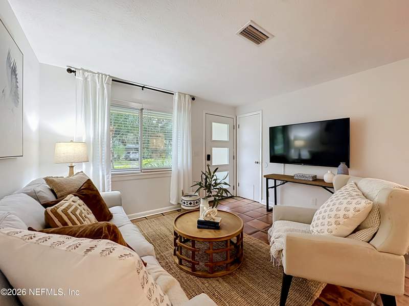 4 bedroom Single Family Residence at 2490 Spokane Avenue, Oak Harbor, Jacksonville — photo 5