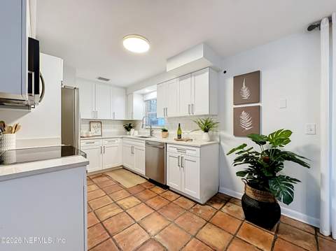 2490 Spokane Avenue, Jacksonville FL - photo 13 of 53