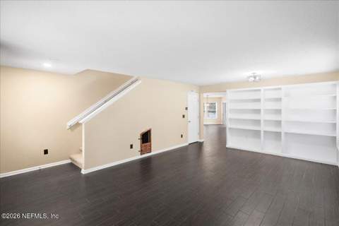 12766 Chandlers Crossing Lane, Jacksonville FL - photo 6 of 32