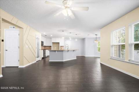 12766 Chandlers Crossing Lane, Jacksonville FL - photo 7 of 32