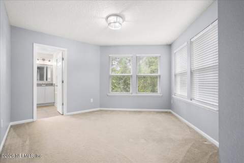 12766 Chandlers Crossing Lane, Jacksonville FL - photo 17 of 32