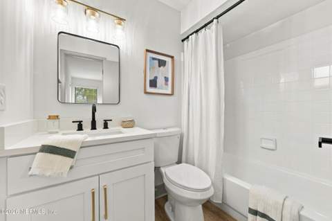 2372 Ironstone Drive, Jacksonville FL - photo 7 of 33