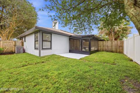 2372 Ironstone Drive, Jacksonville FL - photo 9 of 33