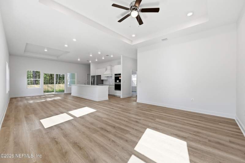 3 bedroom Single Family Residence at 2807 Southampton Drive, Southampton, Middleburg — photo 5