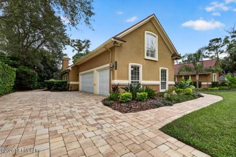 13032 Huntley Manor Drive, Jacksonville FL - photo 7 of 96