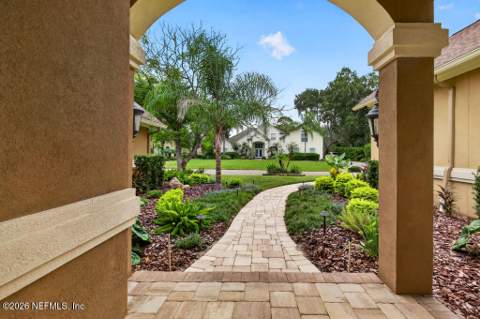 13032 Huntley Manor Drive, Jacksonville FL - photo 9 of 96
