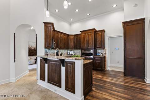 13032 Huntley Manor Drive, Jacksonville FL - photo 19 of 96