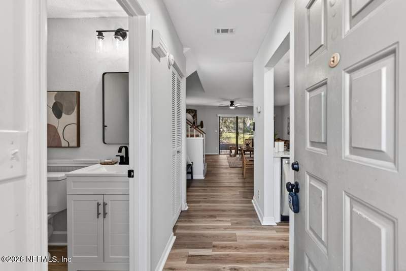 2 bedroom Condominium at 7701 Baymeadows Circle #1093, Village Green At Baymeadows, Jacksonville — photo 3