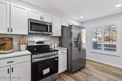 7701 Baymeadows Circle #1093, Jacksonville FL - photo 8 of 54
