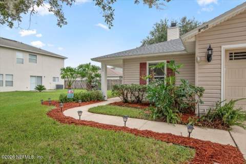 1092 Sunray Court, Jacksonville FL - photo 6 of 46