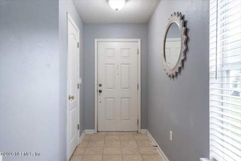 1092 Sunray Court, Jacksonville FL - photo 9 of 46
