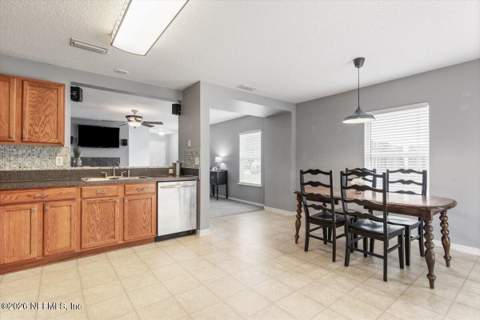 1092 Sunray Court, Jacksonville FL - photo 21 of 46