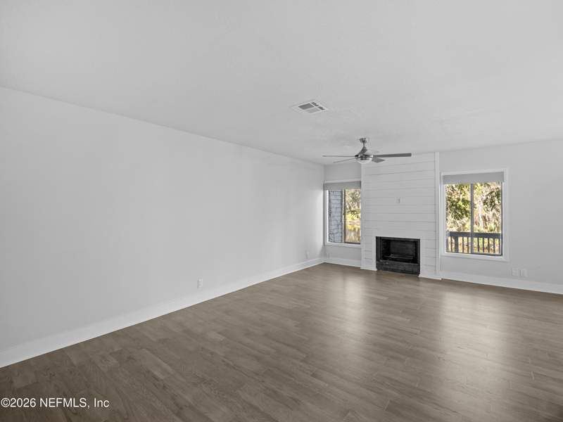 2 bedroom Single Family Residence at 5494 Stanford Road, San Jose, Jacksonville — photo 4