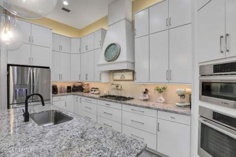 2950 Danube Drive, Jacksonville FL - photo 13 of 83