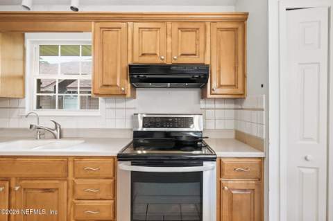 11405 Beecher Circle, Jacksonville FL - photo 13 of 32