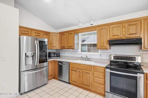 11405 Beecher Circle, Jacksonville FL - photo 14 of 32