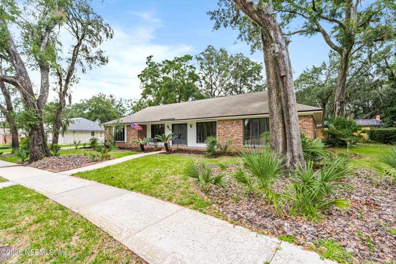 4 bedroom Single Family Residence at 4375 Maywood Drive, Charter Point, Jacksonville — photo 5