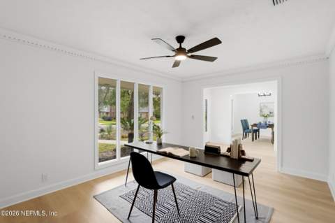 4375 Maywood Drive, Jacksonville FL - photo 9 of 45