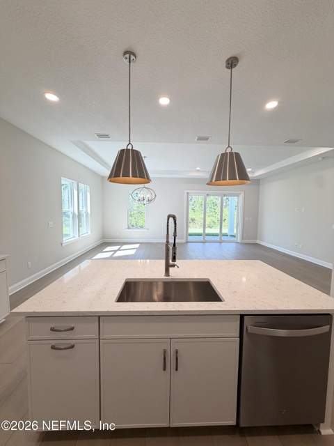 12139 Endeavor Drive, Jacksonville FL - photo 21 of 66