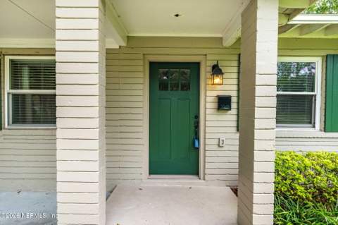 4660 Martingale Road, Jacksonville FL - photo 8 of 45