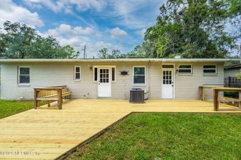 4660 Martingale Road, Jacksonville FL - photo 6 of 45