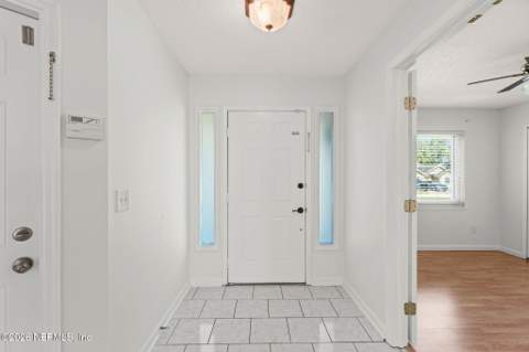 11943 Nicobar Court, Jacksonville FL - photo 7 of 55