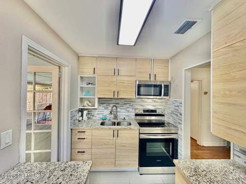 1257 Woodruff Avenue, Jacksonville FL - photo 10 of 20