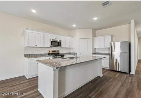 6212 Peeples Lane, Jacksonville FL - photo 7 of 17
