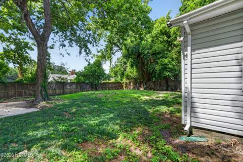 5226 Palmer Avenue, Jacksonville FL - photo 21 of 24