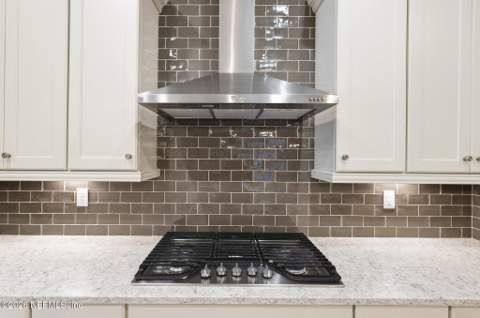 429 Wingstone Drive, Jacksonville FL - photo 9 of 46