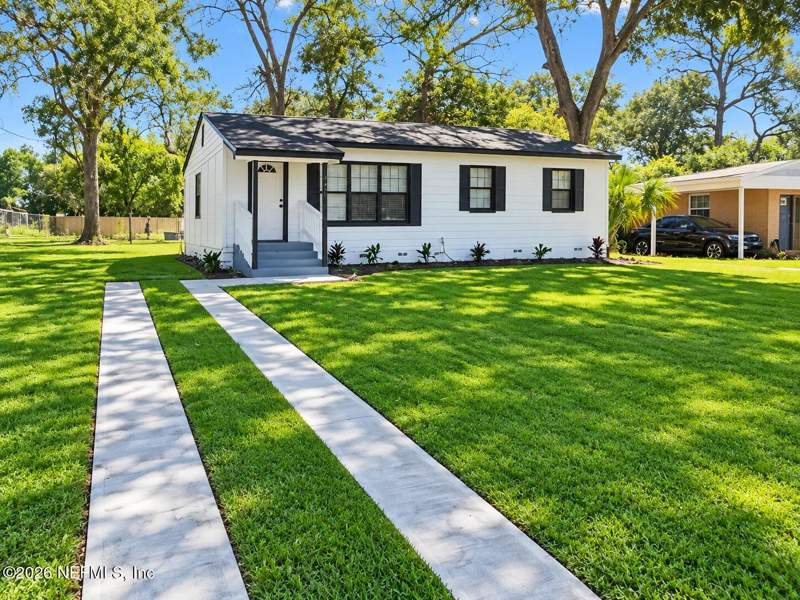 3 bedroom Single Family Residence at 10521 Briarcliff Road, Highlands, Jacksonville — photo 2
