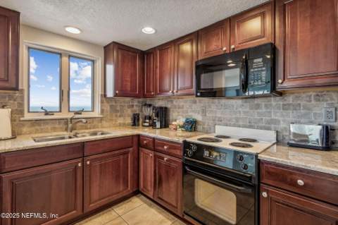 245 Sandcastles Court, Fernandina Beach FL - photo 10 of 29