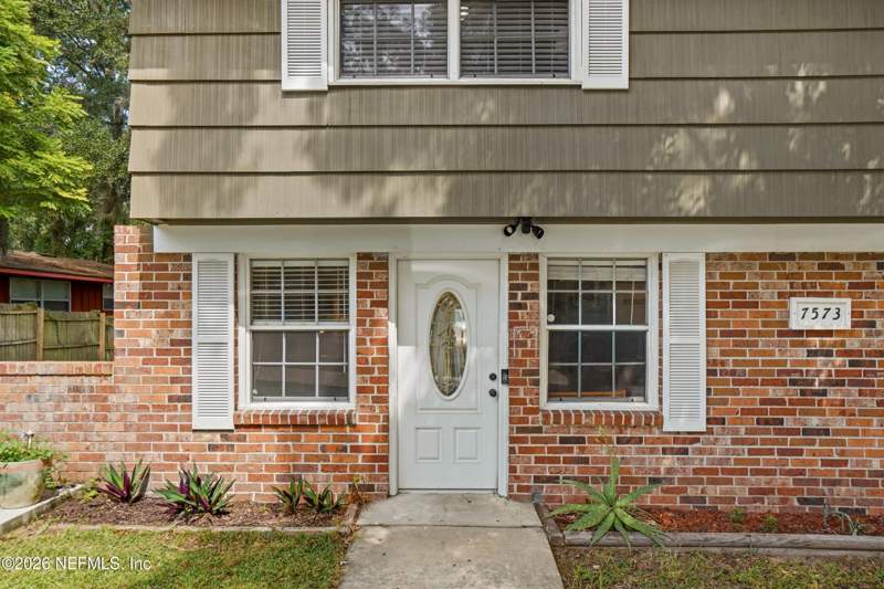 3 bedroom Single Family Residence at 7573 Jasper Avenue, Oakwood Villa Ests, Jacksonville — photo 4