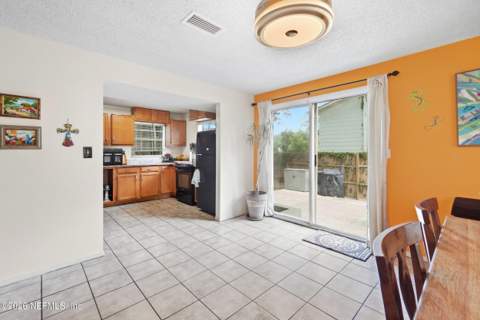 7573 Jasper Avenue, Jacksonville FL - photo 14 of 35