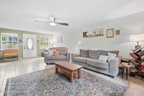 7573 Jasper Avenue, Jacksonville FL - photo 6 of 35