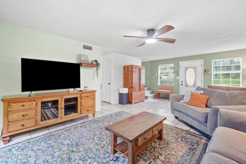 7573 Jasper Avenue, Jacksonville FL - photo 7 of 35