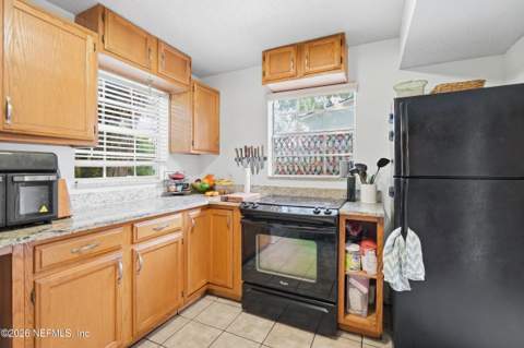 7573 Jasper Avenue, Jacksonville FL - photo 10 of 35