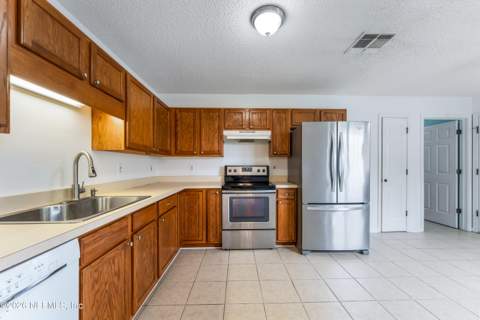 11170 Peerless Lane, Jacksonville FL - photo 17 of 45