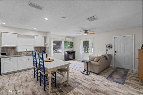 1604 Forbes Street, Green Cove Springs FL - photo 10 of 42