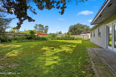 11685 Shellfish Drive, Jacksonville FL - photo 7 of 36