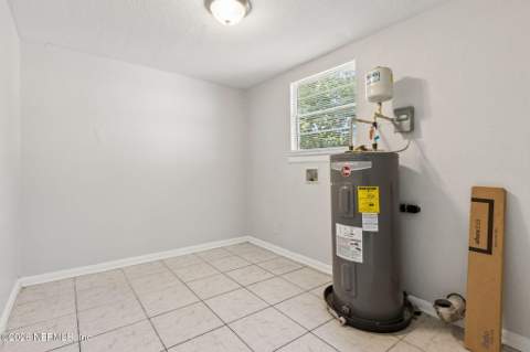 2965 Sunset Street, Jacksonville FL - photo 17 of 21