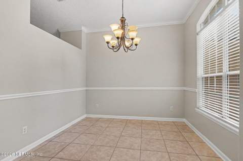 4964 Lake Charles Drive, Jacksonville FL - photo 7 of 34