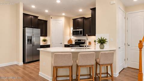 2677 Fawn Point Drive, Jacksonville FL - photo 7 of 24