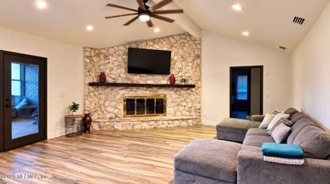 836 Mandalay Road, Jacksonville FL - photo 6 of 30